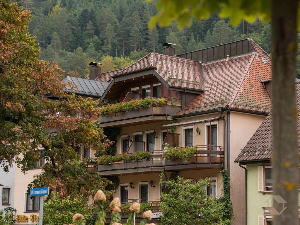 Hotel Restaurant Alte Linde Bad Wildbad Eksteriør billede