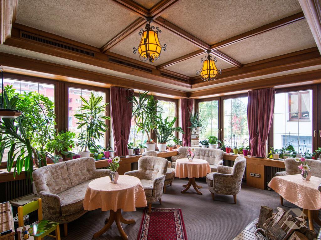 Hotel Restaurant Alte Linde Bad Wildbad Eksteriør billede