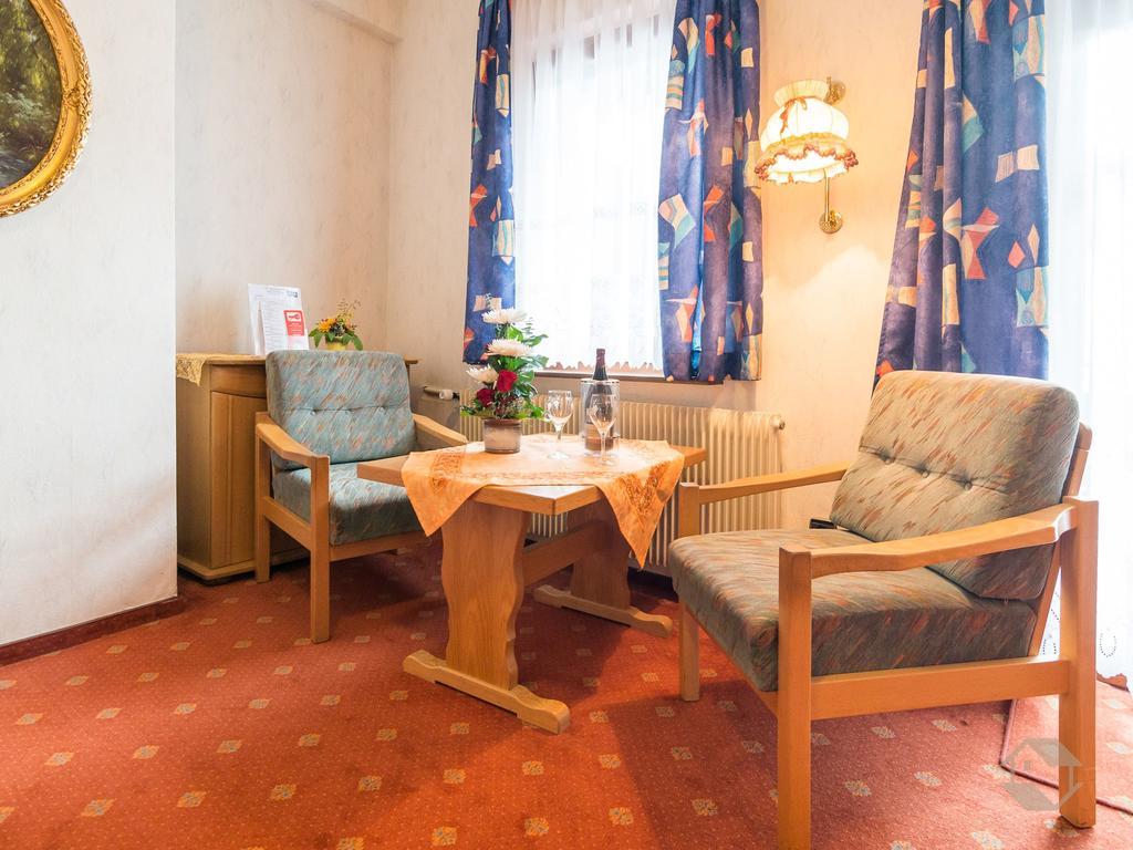 Hotel Restaurant Alte Linde Bad Wildbad Eksteriør billede