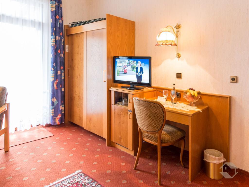 Hotel Restaurant Alte Linde Bad Wildbad Eksteriør billede