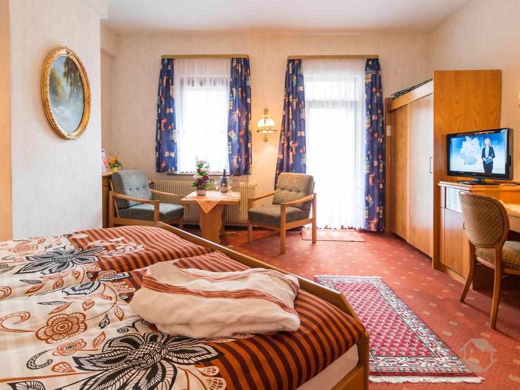 Hotel Restaurant Alte Linde Bad Wildbad Eksteriør billede