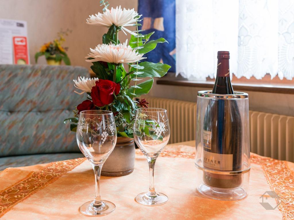 Hotel Restaurant Alte Linde Bad Wildbad Eksteriør billede